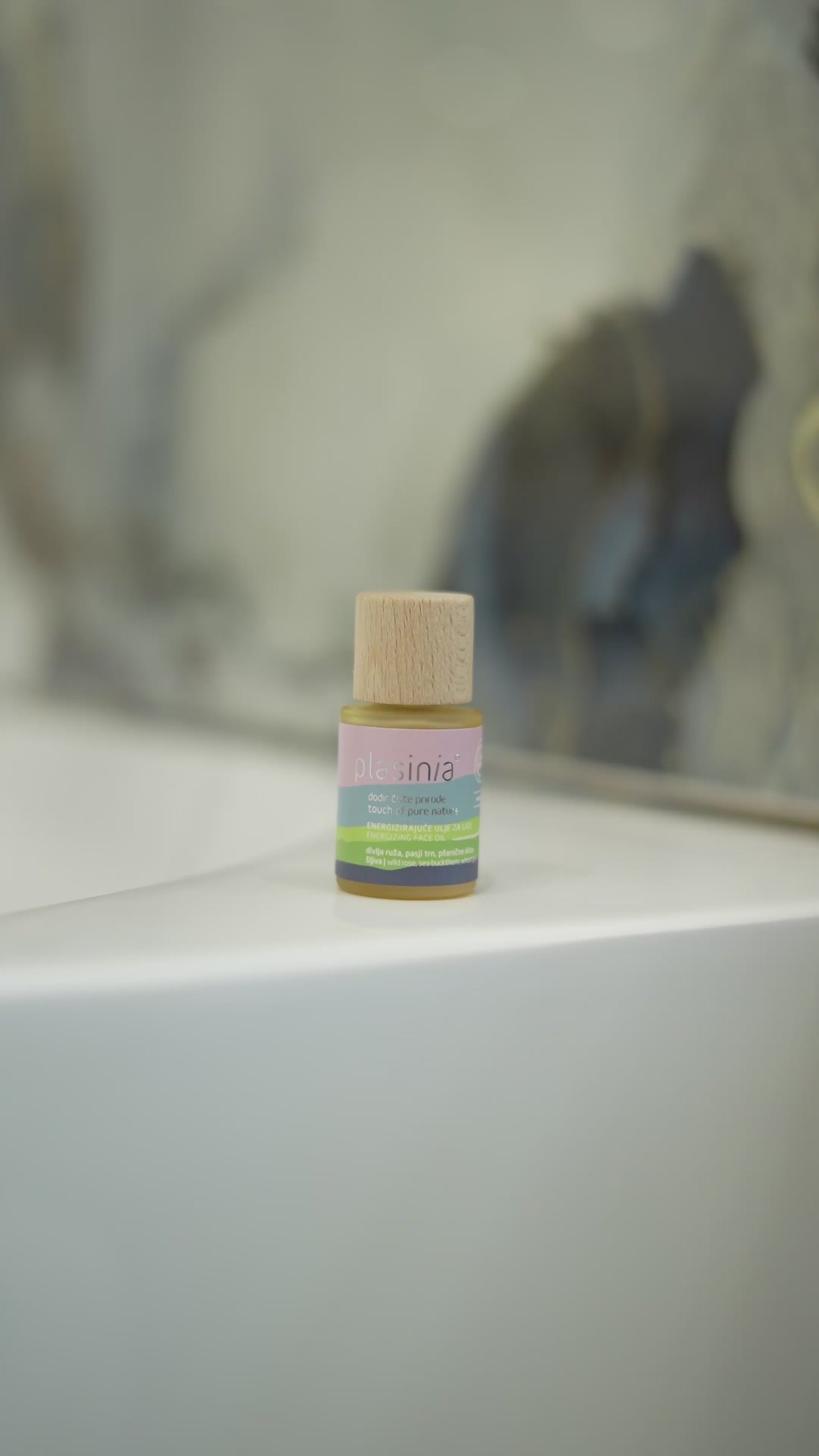 Energizing Face Oil Promo Video